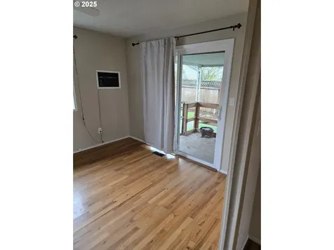1355 Rainier Road Woodburn OR 97071