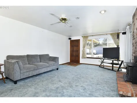 722 NE 197th Avenue Portland OR 97230