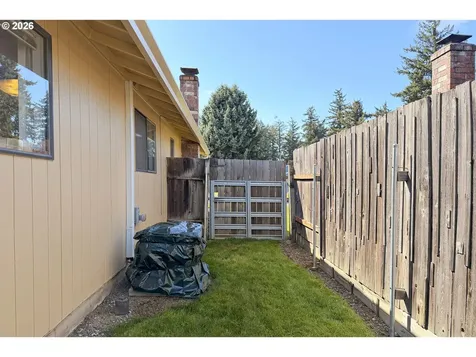 722 NE 197th Avenue Portland OR 97230