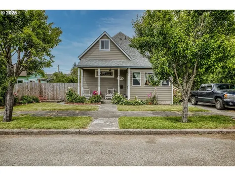 315 Ash Street Myrtle Point OR 97458