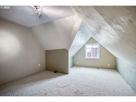 315 Ash Street Myrtle Point OR 97458