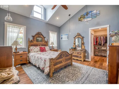 315 Ash Street Myrtle Point OR 97458