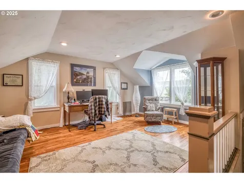 315 Ash Street Myrtle Point OR 97458