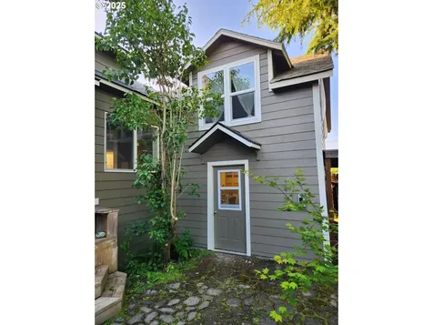 315 Ash Street Myrtle Point OR 97458