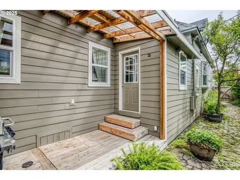 315 Ash Street Myrtle Point OR 97458
