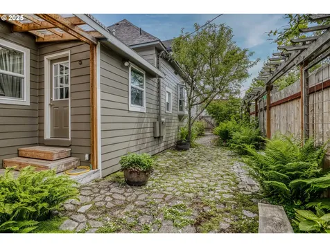 315 Ash Street Myrtle Point OR 97458
