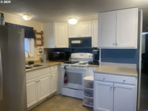 620 SE 2nd Avenue Canby OR 97013