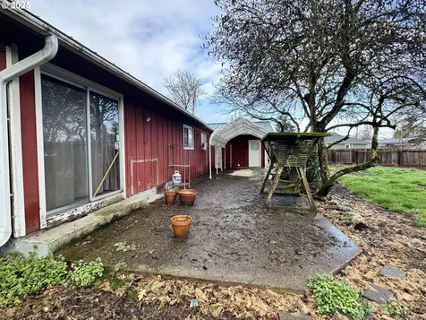 460 Mallard Avenue Springfield OR 97477