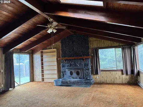 460 Mallard Avenue Springfield OR 97477