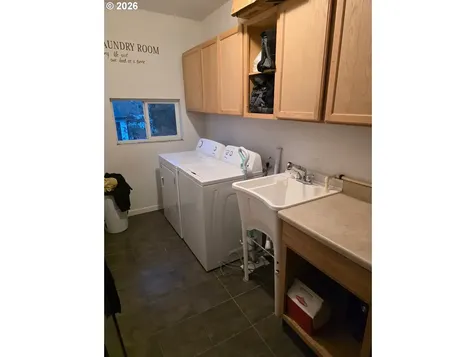 1993 Linnell Avenue Roseburg OR 97471