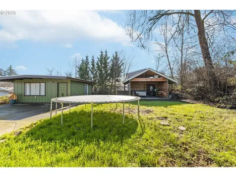 1993 Linnell Avenue Roseburg OR 97471
