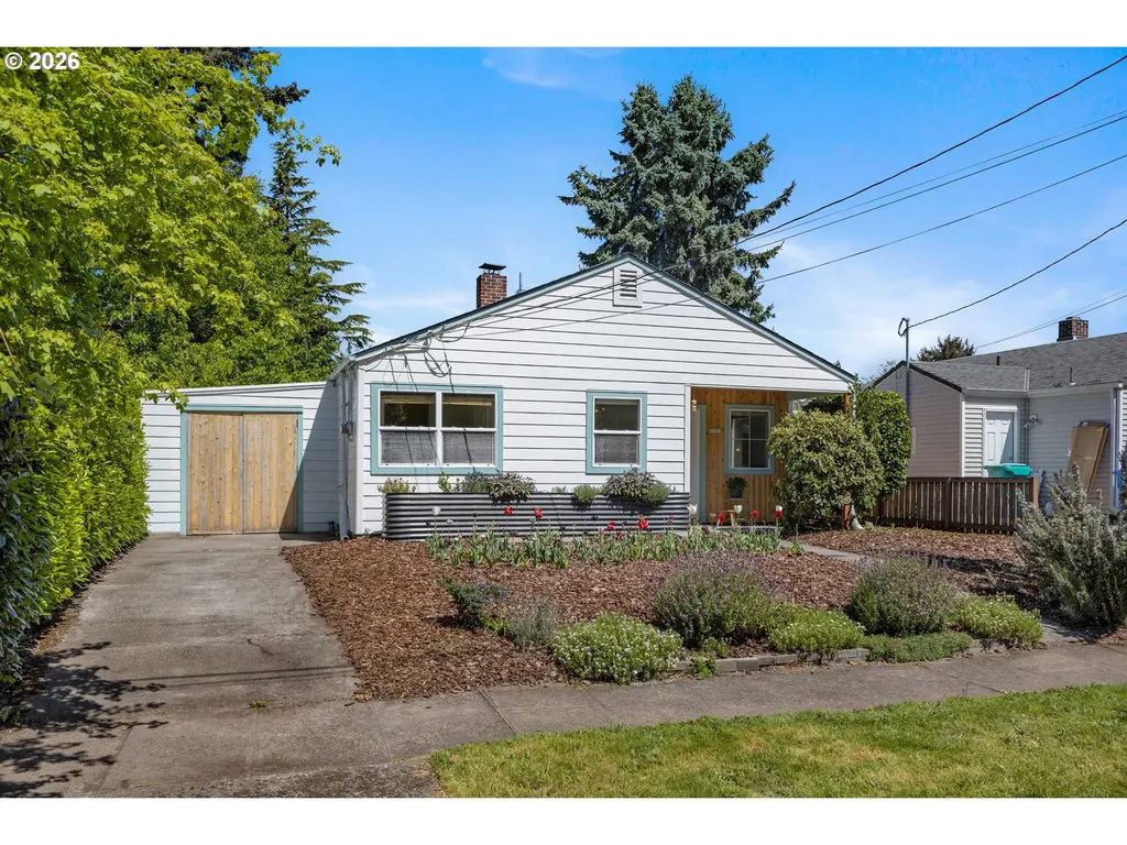 5923 SE Franklin Street Portland OR 97206