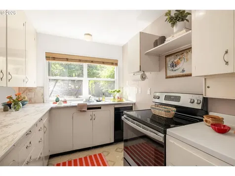 5923 SE Franklin Street Portland OR 97206