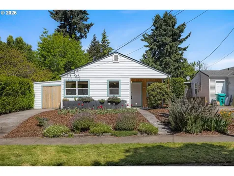 5923 SE Franklin Street Portland OR 97206