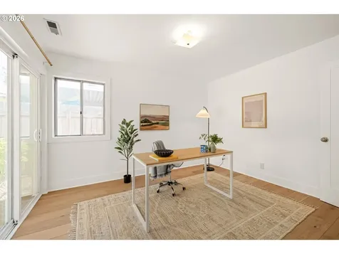 5923 SE Franklin Street Portland OR 97206