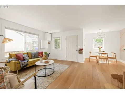 5923 SE Franklin Street Portland OR 97206