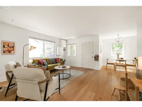 5923 SE Franklin Street Portland OR 97206