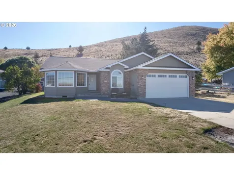 137 Foothill Drive Baker City OR 97814