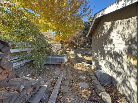 137 Foothill Drive Baker City OR 97814