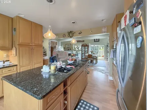 6931 Oakwood Court Brookings OR 97415