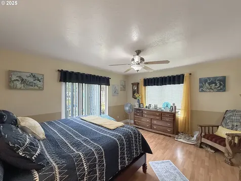 6931 Oakwood Court Brookings OR 97415