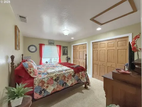 6931 Oakwood Court Brookings OR 97415