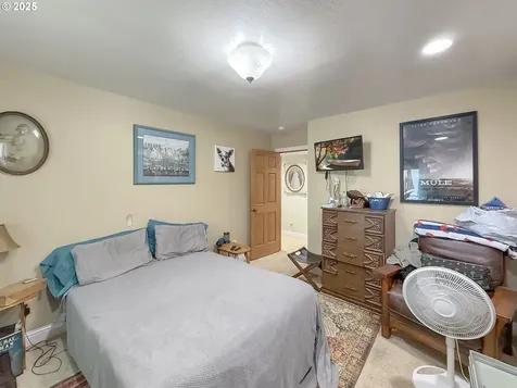 6931 Oakwood Court Brookings OR 97415