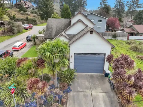 6931 Oakwood Court Brookings OR 97415