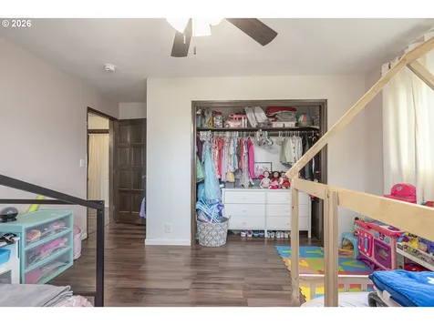 1470 Aerial Way SE Salem OR 97302