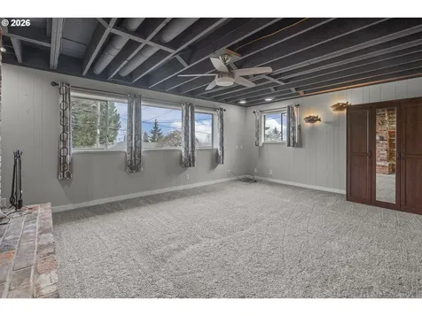 1470 Aerial Way SE Salem OR 97302
