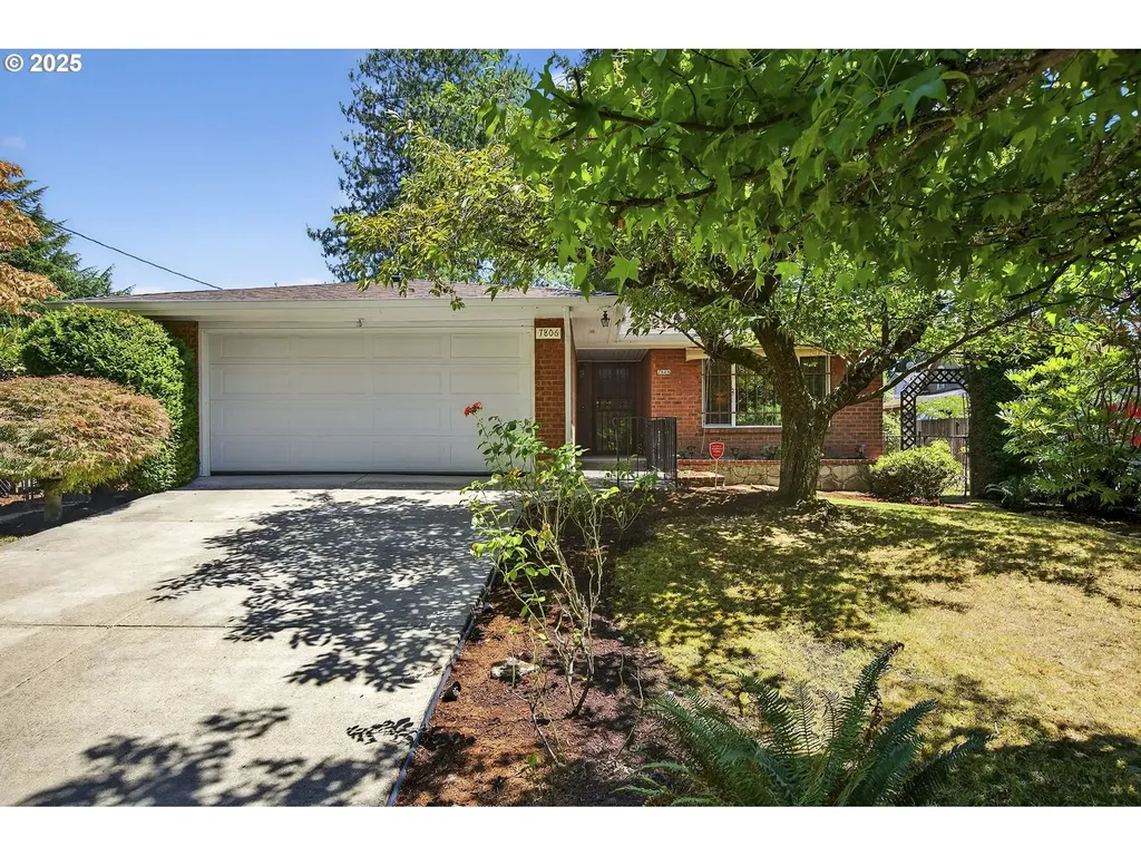 7806 N Washburne Avenue Portland OR 97217