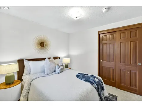 7806 N Washburne Avenue Portland OR 97217