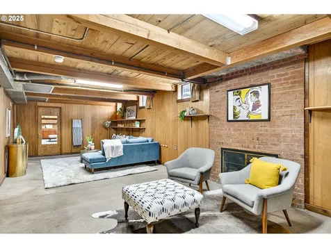 7806 N Washburne Avenue Portland OR 97217