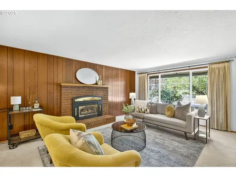 7806 N Washburne Avenue Portland OR 97217