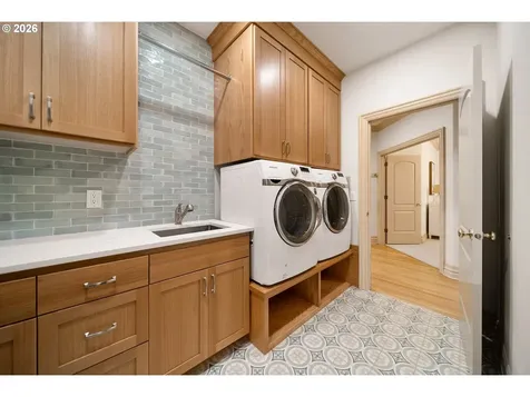 4304 SE Augusta Loop Gresham OR 97080