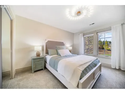 4304 SE Augusta Loop Gresham OR 97080