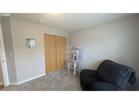 383 Briana Lane Eugene OR 97404