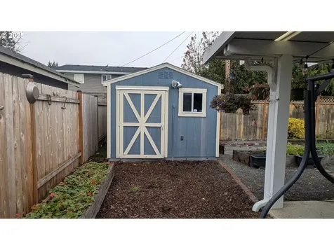 383 Briana Lane Eugene OR 97404