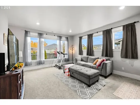 5983 SE Jura Street Hillsboro OR 97123
