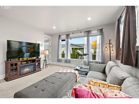 5983 SE Jura Street Hillsboro OR 97123