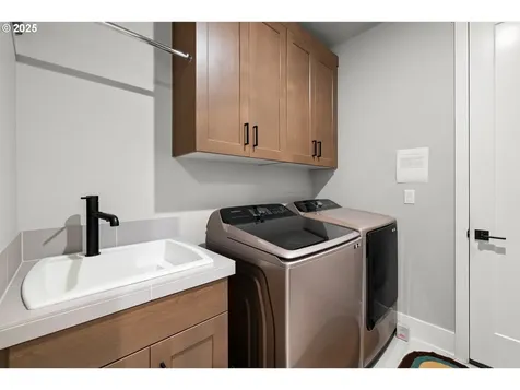 5983 SE Jura Street Hillsboro OR 97123