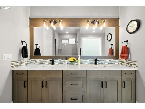 5983 SE Jura Street Hillsboro OR 97123