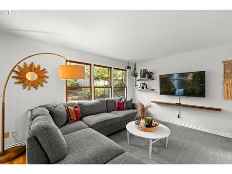 4963 Suntree Lane Lake Oswego OR 97035