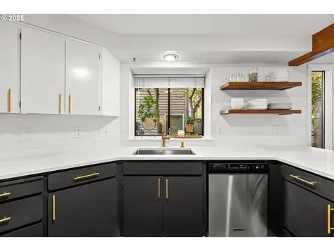 4963 Suntree Lane Lake Oswego OR 97035