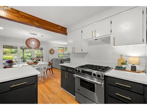 4963 Suntree Lane Lake Oswego OR 97035