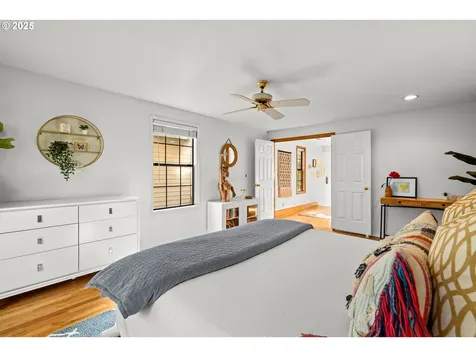 4963 Suntree Lane Lake Oswego OR 97035