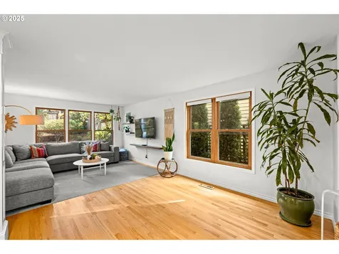 4963 Suntree Lane Lake Oswego OR 97035