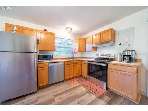 426 N Vista Terrace Otis OR 97368