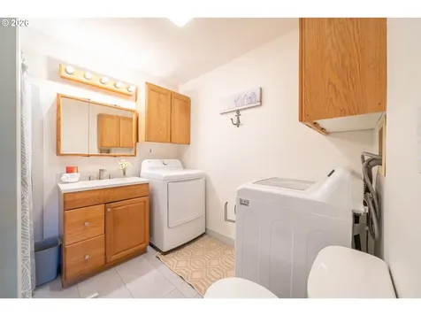 426 N Vista Terrace Otis OR 97368