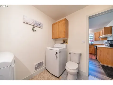 426 N Vista Terrace Otis OR 97368